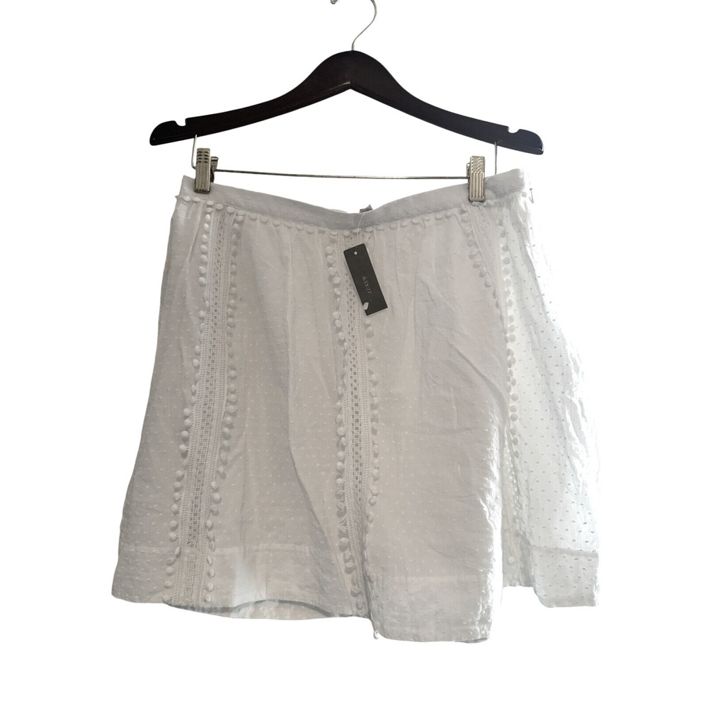 NWT J.Crew White Swiss Dot Eyelet Mini Skirt Pom Pom‎ Lace Trim Womens Size 10